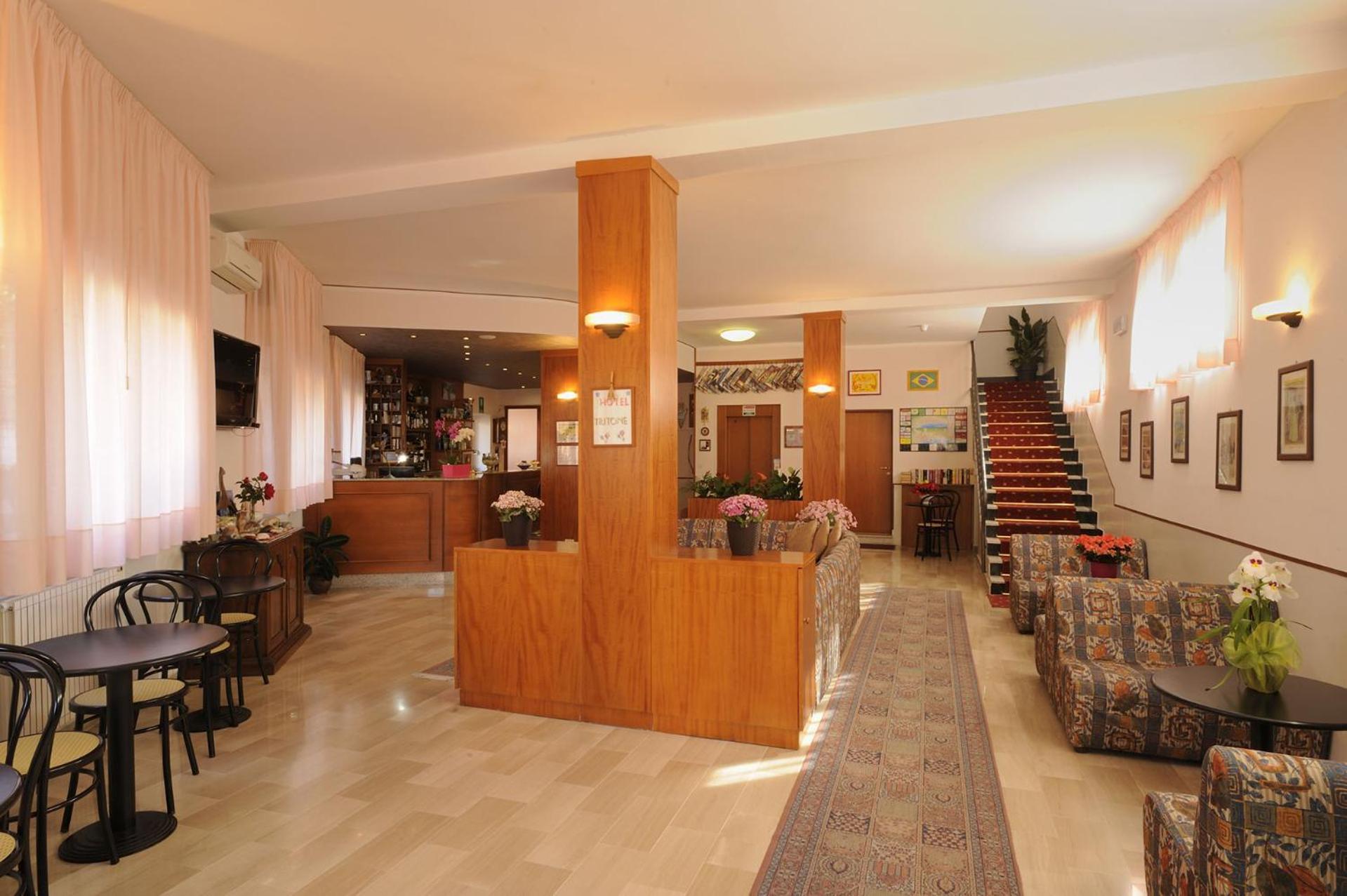Hotel Tritone Лаїгуелья Екстер'єр фото