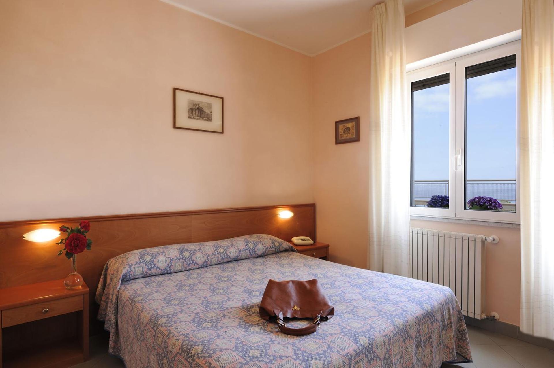 Hotel Tritone Лаїгуелья Екстер'єр фото