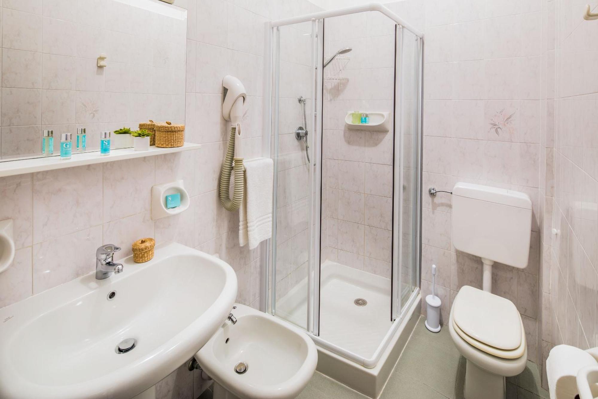 Hotel Tritone Лаїгуелья Екстер'єр фото