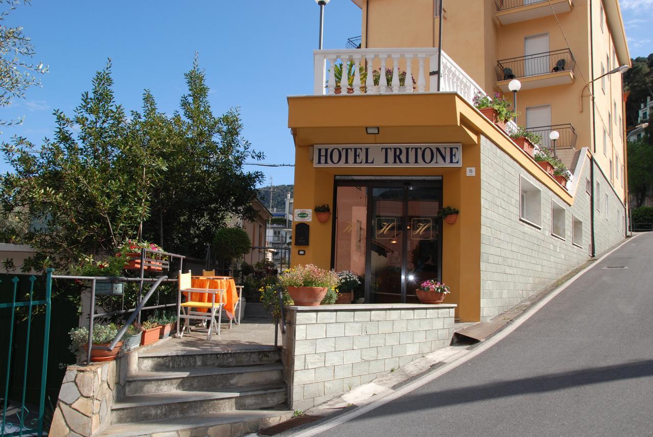 Hotel Tritone Лаїгуелья Екстер'єр фото